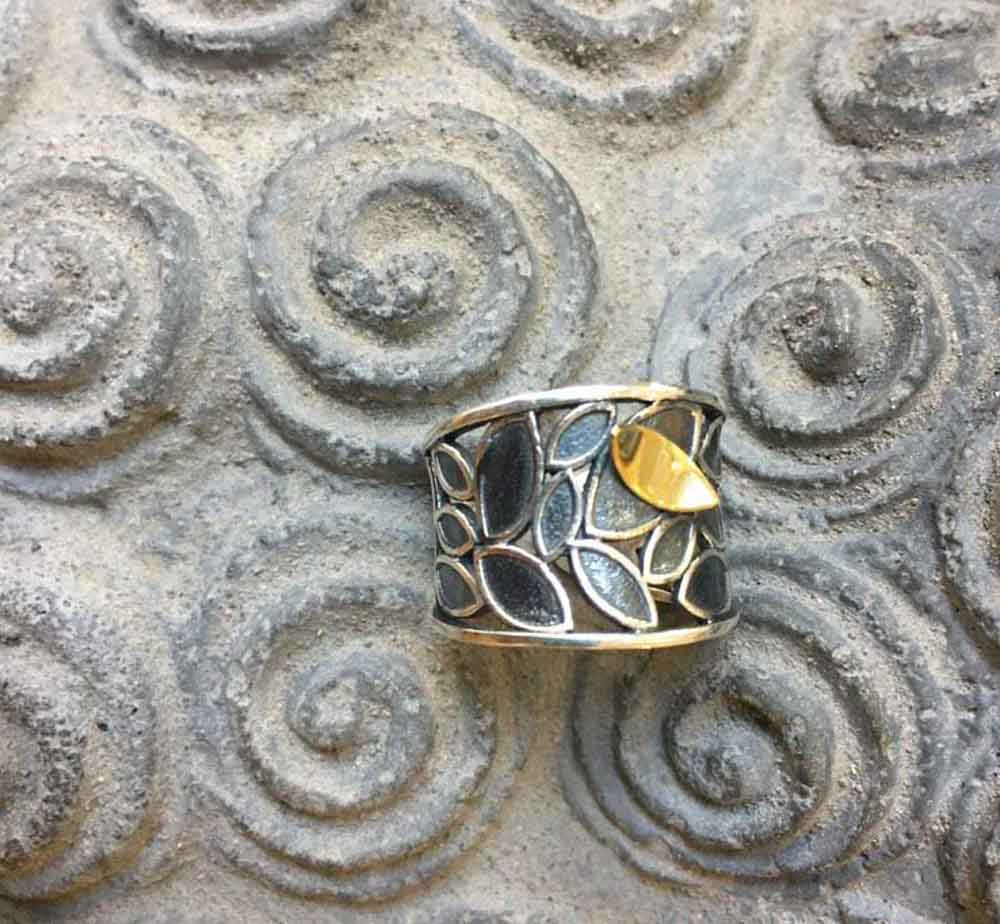 Sikara and Co. Outstanding Leaf Cuff Ring - Size 8