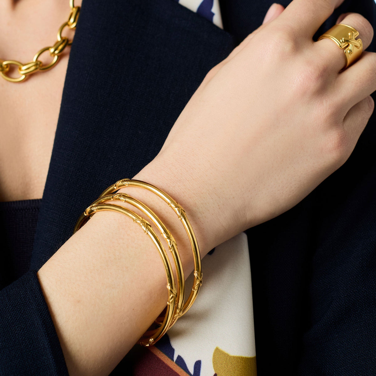 Julie Vos - Essex Bangle - Gold Medium