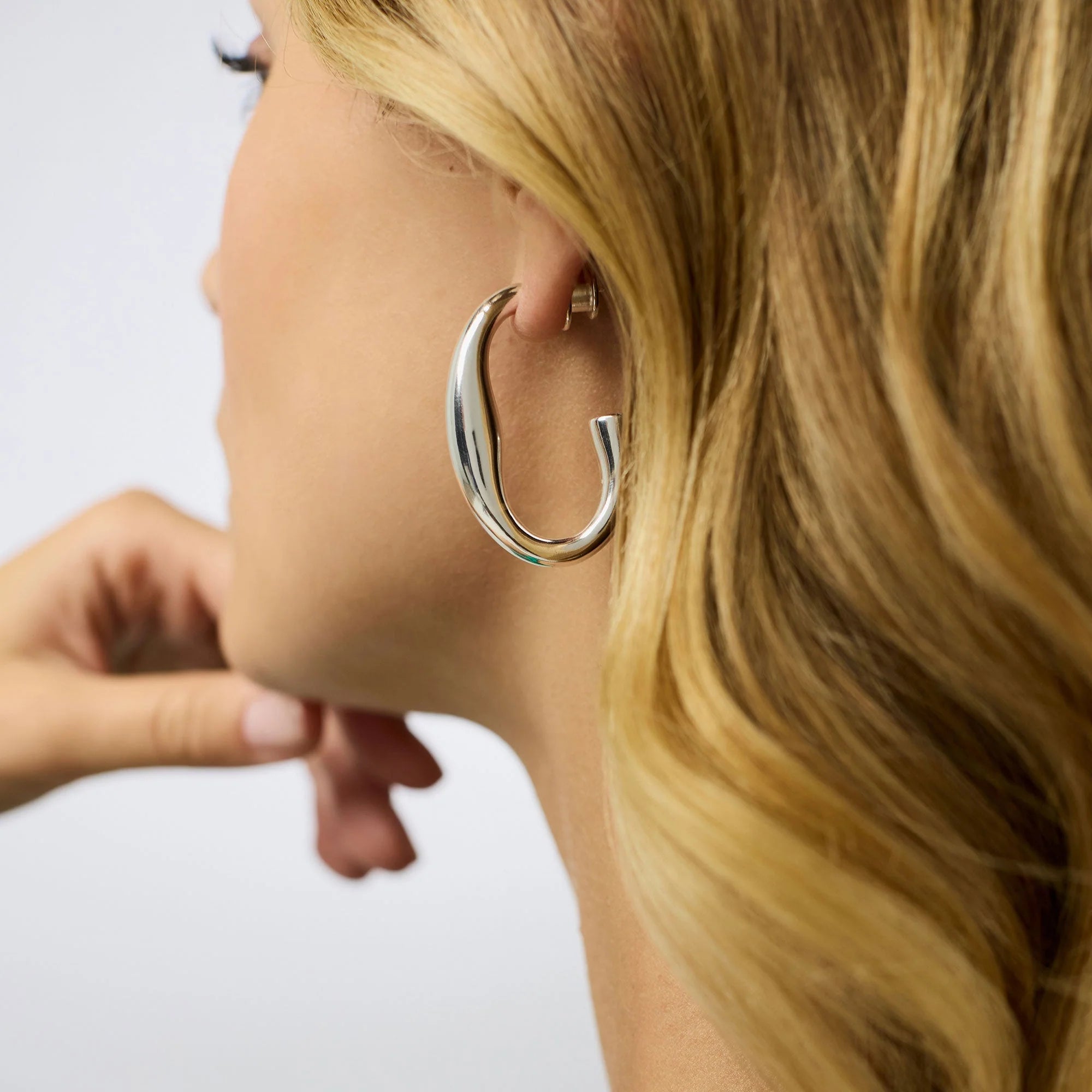 Julie Vos Laguna Hoop - Silver (Small)