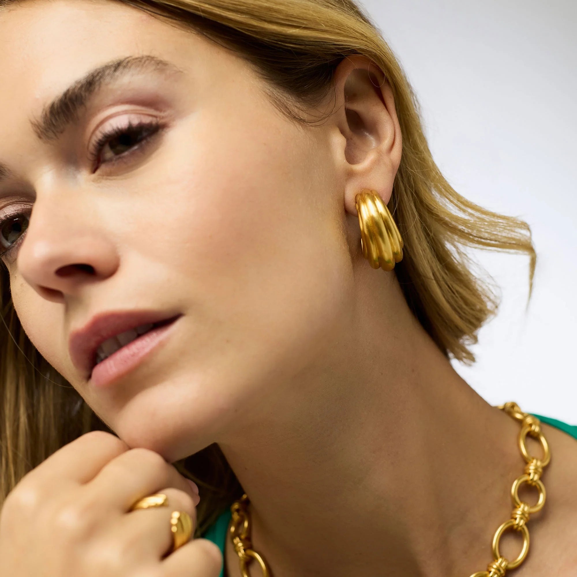 Julie Vos - Portofino Statement Hoop - Gold/Medium