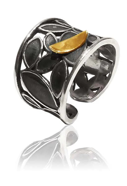 Sikara and Co. Outstanding Leaf Cuff Ring - Size 8