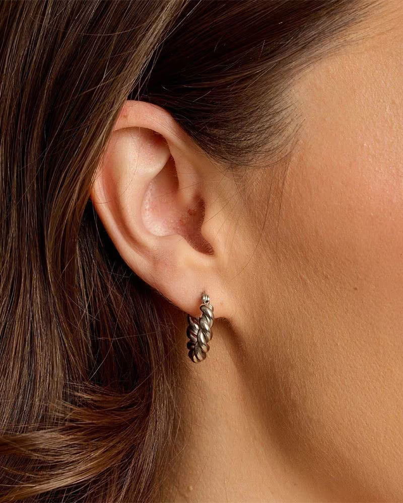 Pura Vida - Twisted Dome Loop Earring - Silver
